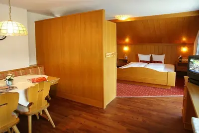 Ferienwohnung Schwalbennest - Landhaus Raich