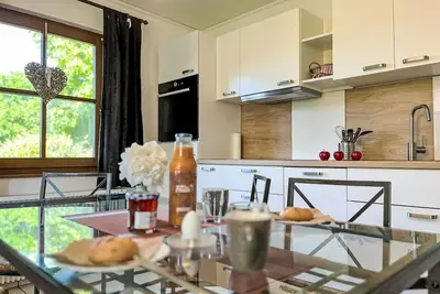 Image de Confortable appartement dans une maison de vacances avec Wifi, Tv, terrasse et animaux admis