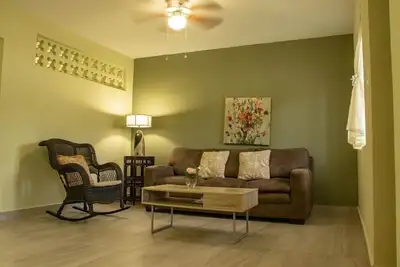 Image de Beachfront 1br - Unit 202 Ocean Villa
