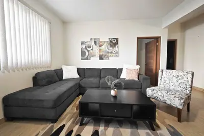 Image de Luxury 3bd/2ba Condo - Unit 102 Tumon Isa