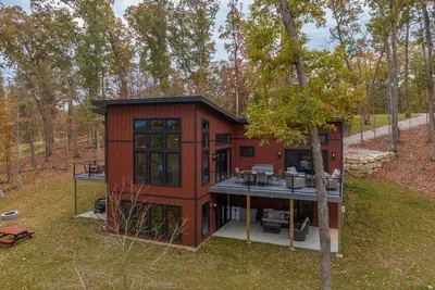 Image de Treehouse Summit by Innsbrook Vacations!