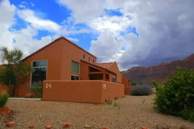 Image de New Listing! - Red Rim Roost @ Rim Village, \nMinutes to Arches. Quiet. Great Views