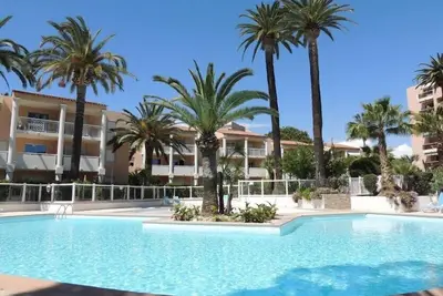 Image de Appt Douillet Avec Piscine & Terrasse à Golfe Juan
