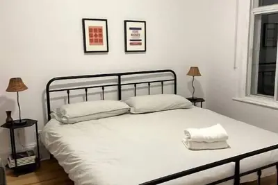 Image de Large 3br + Office - On The Park