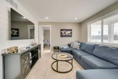 Image de Cozy Algonac Home w/ Grill: Walk to St Clair River