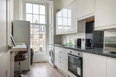 Image de Stylish 2-Bed Flat in Edinburgh with Great Views