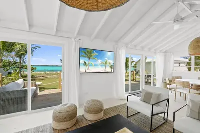 Image de Waterfront villa, 10 min from Georgetown, 10 ppl
