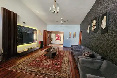 Image de Centrally located 2 bed luxury Villa in very secure area of Dha phase 2