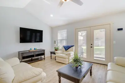 Image de Dog-Friendly Home in The Woodlands w/ Fenced Yard!