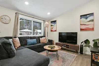 Image de Upscale Rockwood Boho Townhouse