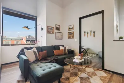 Image de The Windsor Apt | Gym, Game Rm, Rooftop, Central Locaton