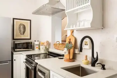 Image de Saint Davids Cottage: Walk to Train, Main Street in the heart of Manayunk