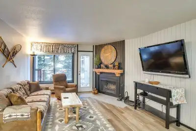 Image de Walkable Brian Head Condo: Steps to Ski Resort!