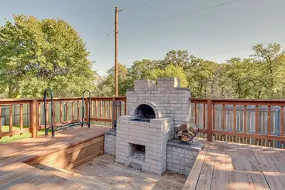 Image de Walk to Water: Cozy Eagle Mountain Lake Home