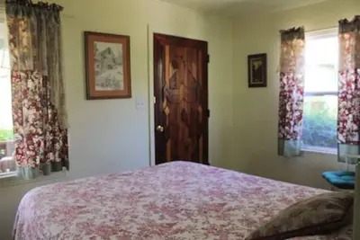 Sierra Cottage