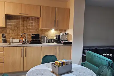 2 minutes walk away from Ethihad Stadium Apartment