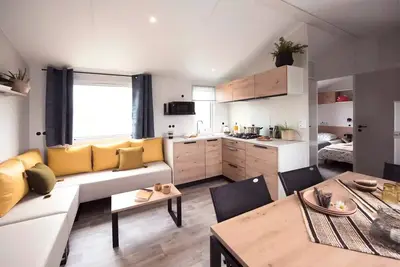 Image de Mobil home Padang Padang 5 Pièces 8 Personnes Climatisé