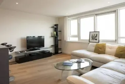 Image de Luxury modern 2bd flat in centre