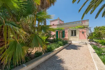 Image de Luxury villa with garden and heated swimming pool, in the Salento hinterland.