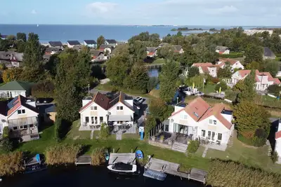 Image de Ferienhaus für 6 Gäste mit 100m² in Makkum