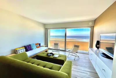 Image de Pleine vue mer Rénové classé 3*-- 3 chambres- Royan- parking