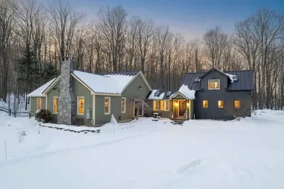Image de Newly Renovated 4-Br Country Retreat 5-Min to Okemo