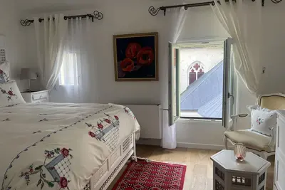 Image de Magnifique duplex lumineux hyper centre de Provins décoré avec goût.