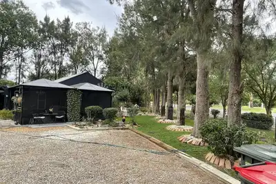 Image de Self contained Rural cottage only 15 min from Tamworth centre. Pet friendly.