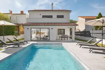 Image de Villa Ziggi! Apartment mit privatem Pool