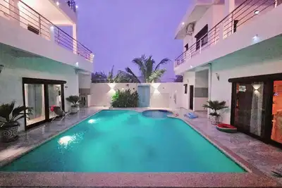Image de Villa, 5 chambres, Piscine, terrasse amenagée. Ideal pour les Familles