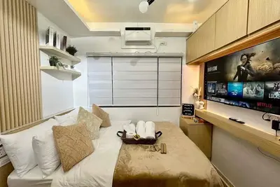 Image de Elite Escapes/staycation in Alabang with High speed Wifi up to 200mbps +Netflix