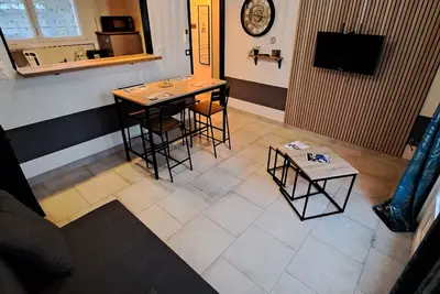 Image de Eco-logis, maison avec jardins et terrasse privatifs