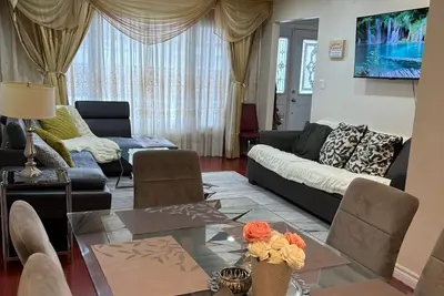 Image de Toronto Pearson Airport Home