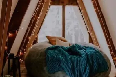Hillside Haven Treehouse Cabin