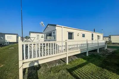 Image de Dog friendly caravan with large decking near Heacham Beach, ref 21052h
