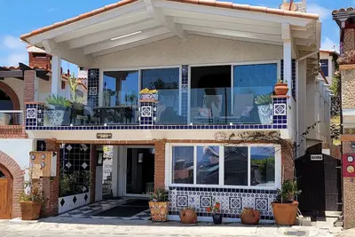 Image de Large 2-story home with ocean views in popular gated community of Las Gaviotas