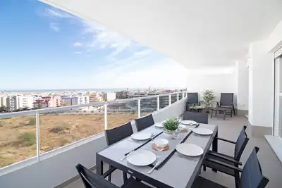Image de Global Properties: Apartamento con vistas al mar en Canet