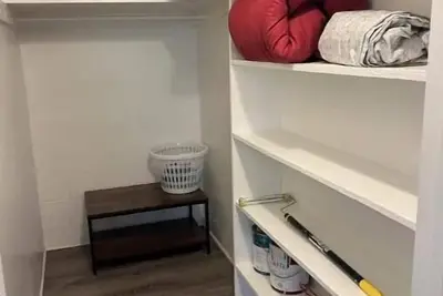 Image de Historic Peaceful Apt near Vsu & Sgmc