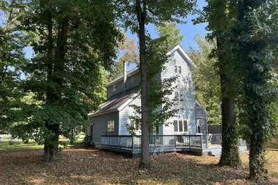 Image de Private Annapolis Retreat\nFire-pit Nights, Game Room Days & Space for Everyone