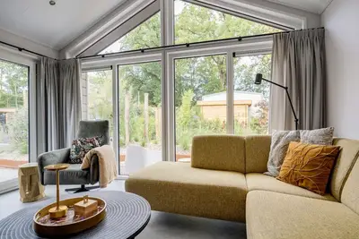 Image de Modernly furnished chalet at nature park Veluwe