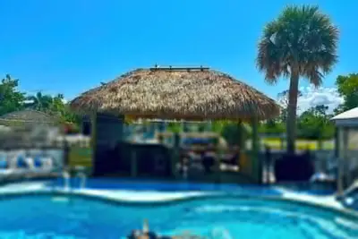 Image de Boater’s Paradise! Beautiful Home on the Water with 2 Boat Lifts & Dockage Space