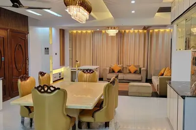 Image de Luxurious 3-bhk highly secured & close to airport