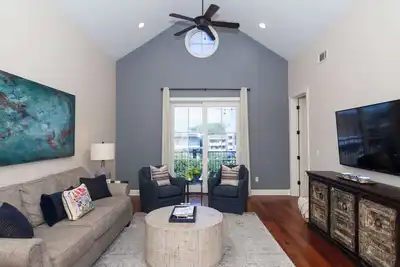 Image de Pied-à-terre on the Square by Apex Short Term Stay