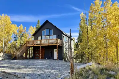 Image de Modern Alma Home ~ Walk to Main St. ~ 16 mi. to Breck! 5 mi to Kite Lake Trails