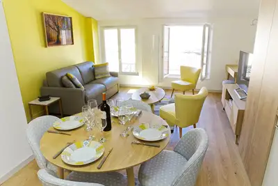 Image de Fondaudège - Avec Parking / Proche du Jardin Publi