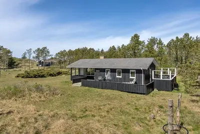 \"Melisande\" - 950m from the sea by Interhome