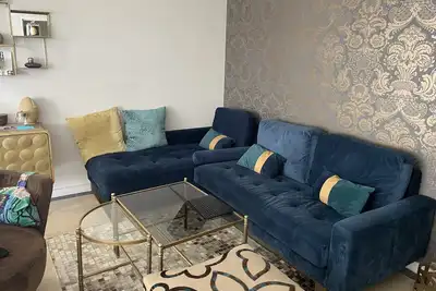 Image de Grand appartement cosy avec parking.