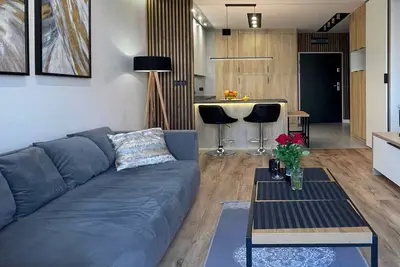 Image de Modern and elegant apartament with balcony -15 min to the beach. Free parking