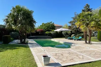 Image de Maison 6/10 personnes avec piscine vue golf