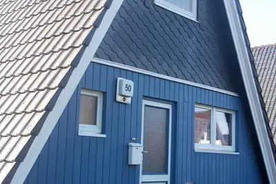 Image de Das Nurdachhaus Liegt im Ferienpark Fedderwardersiel. Ganzjährige Vermietung